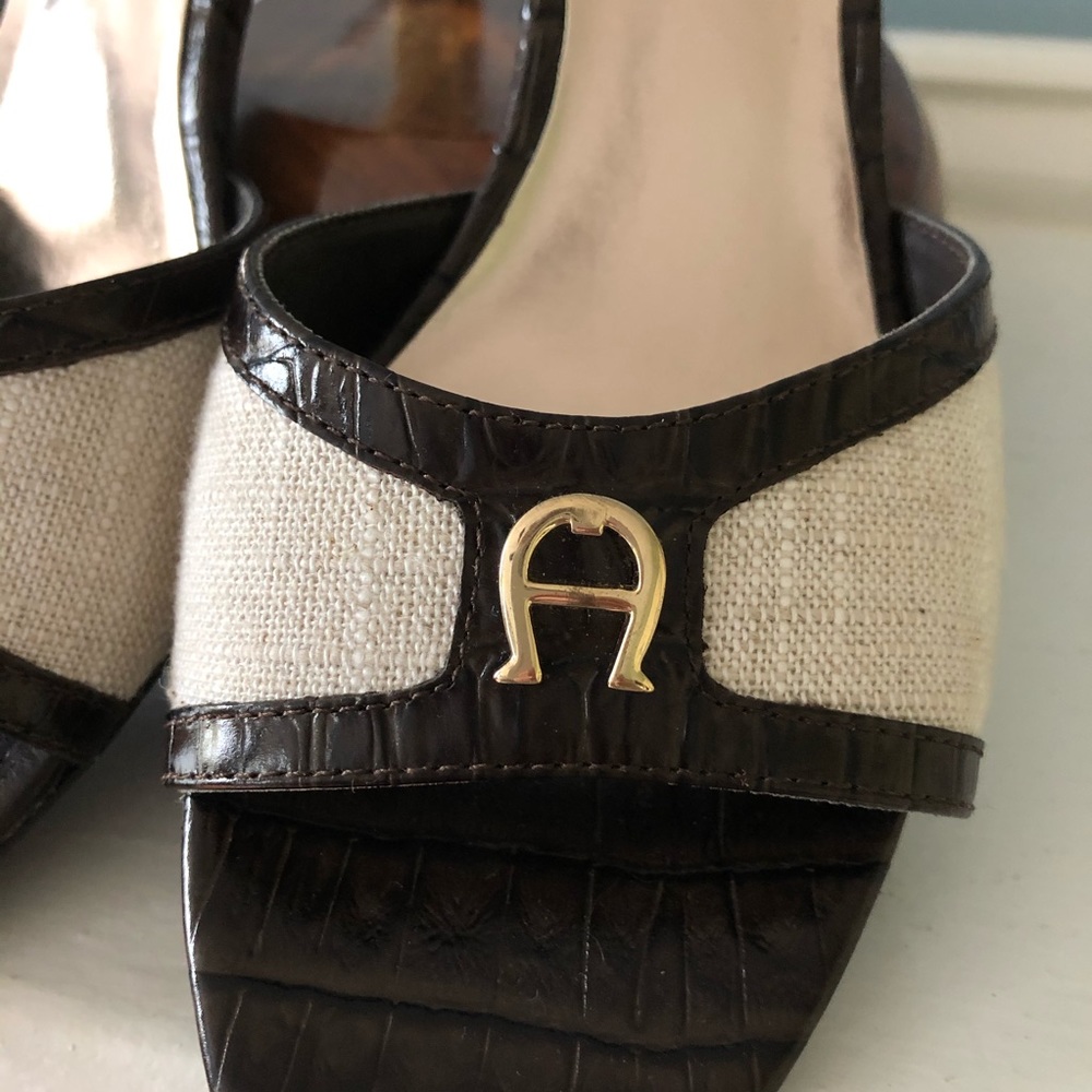 Etienne Aigner Leather & Linen Slides w/ Gold Trim - Picture 5 of 12